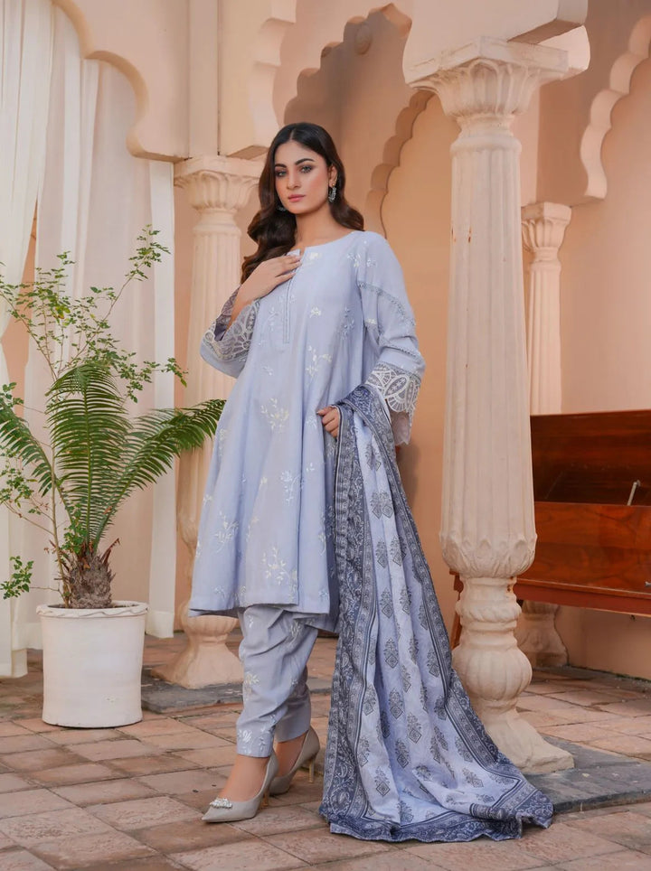 Threads And Weaves Pret Embroidered Karandi 3 Piece Suit D-04