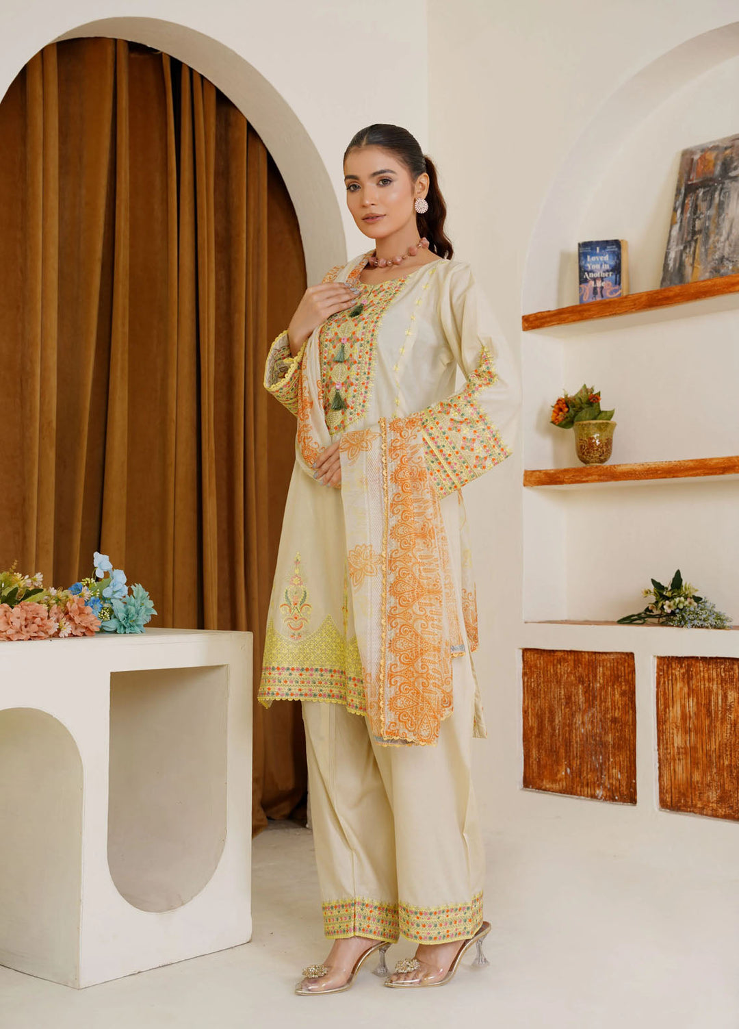 Threads And Weaves Pret Embroidered Lawn 3 Piece Suit RTWL25206
