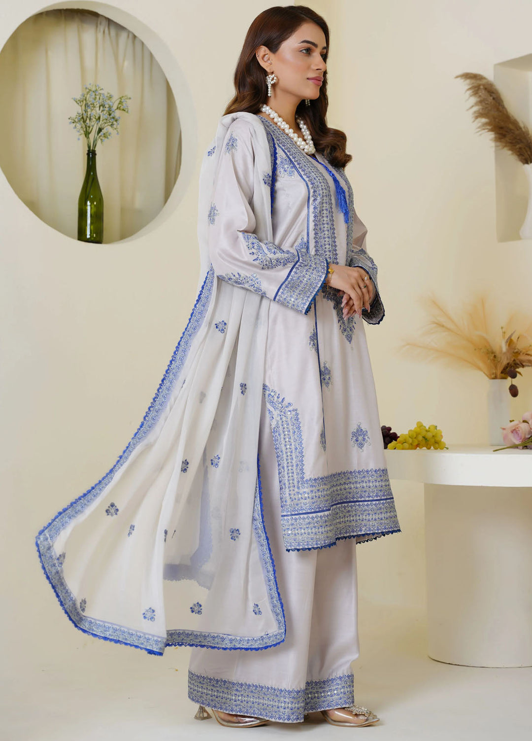 Threads And Weaves Pret Embroidered Viscose 3 Piece Suit RTWV25104