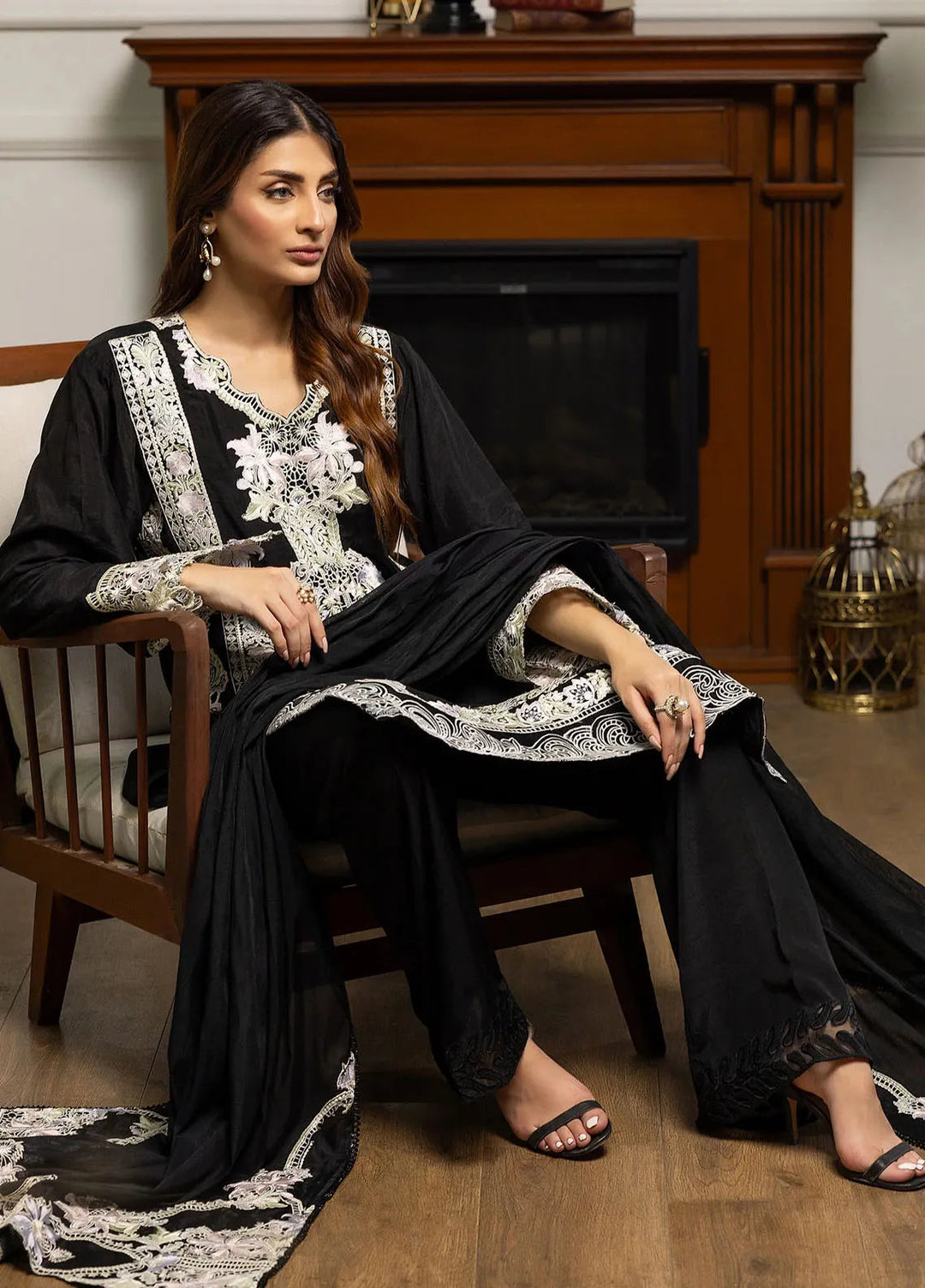 Threads & Motifs Pret Embroidered Chanderi 3 PIece Suit 8911