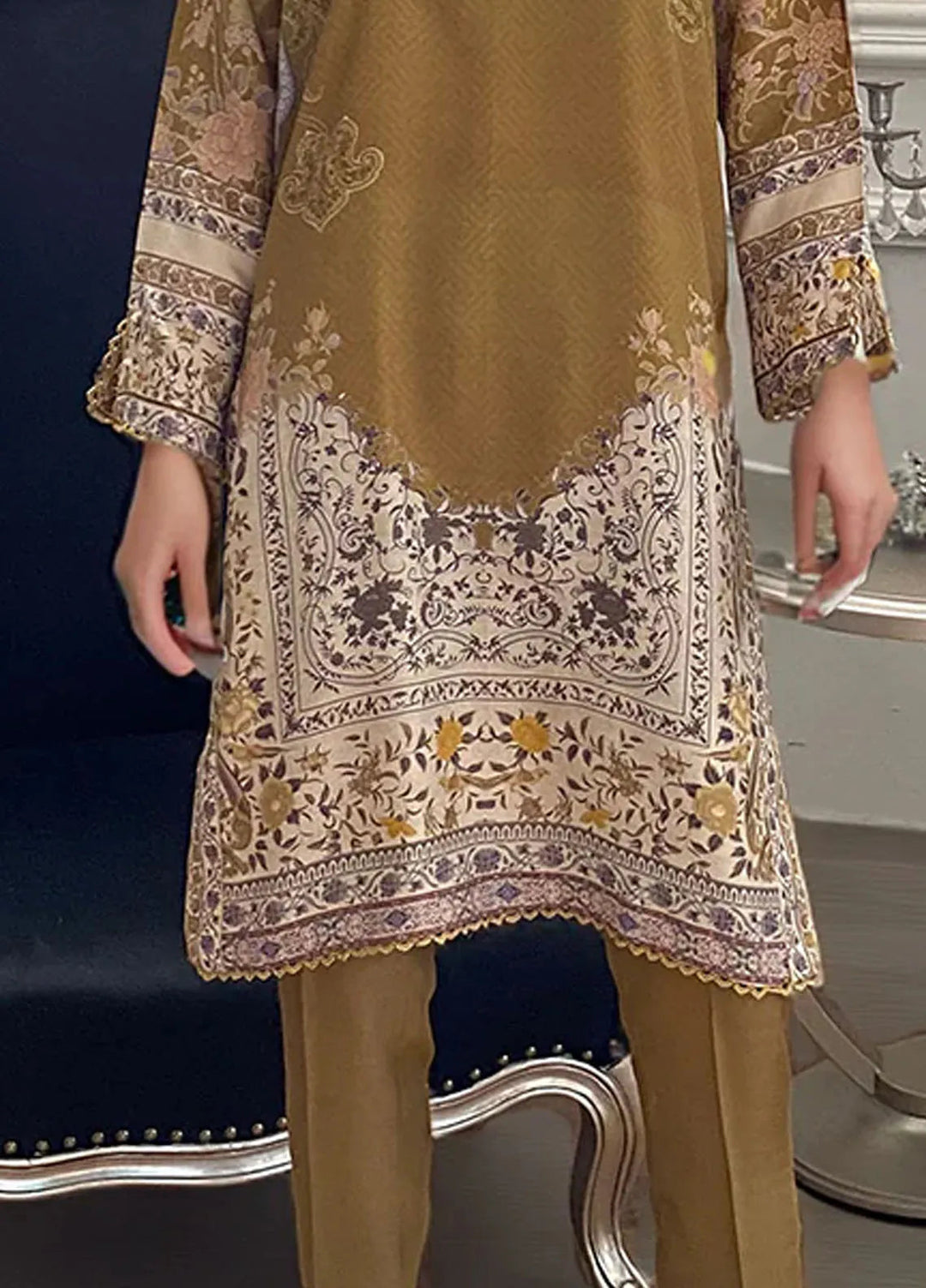 Threads & Motifs Pret Embroidered Viscose Silk 2 PIece Suit 9226