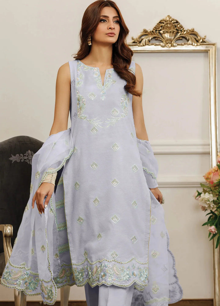 Threads & Motifs Pret Khaddi 3 Piece Suit 8785