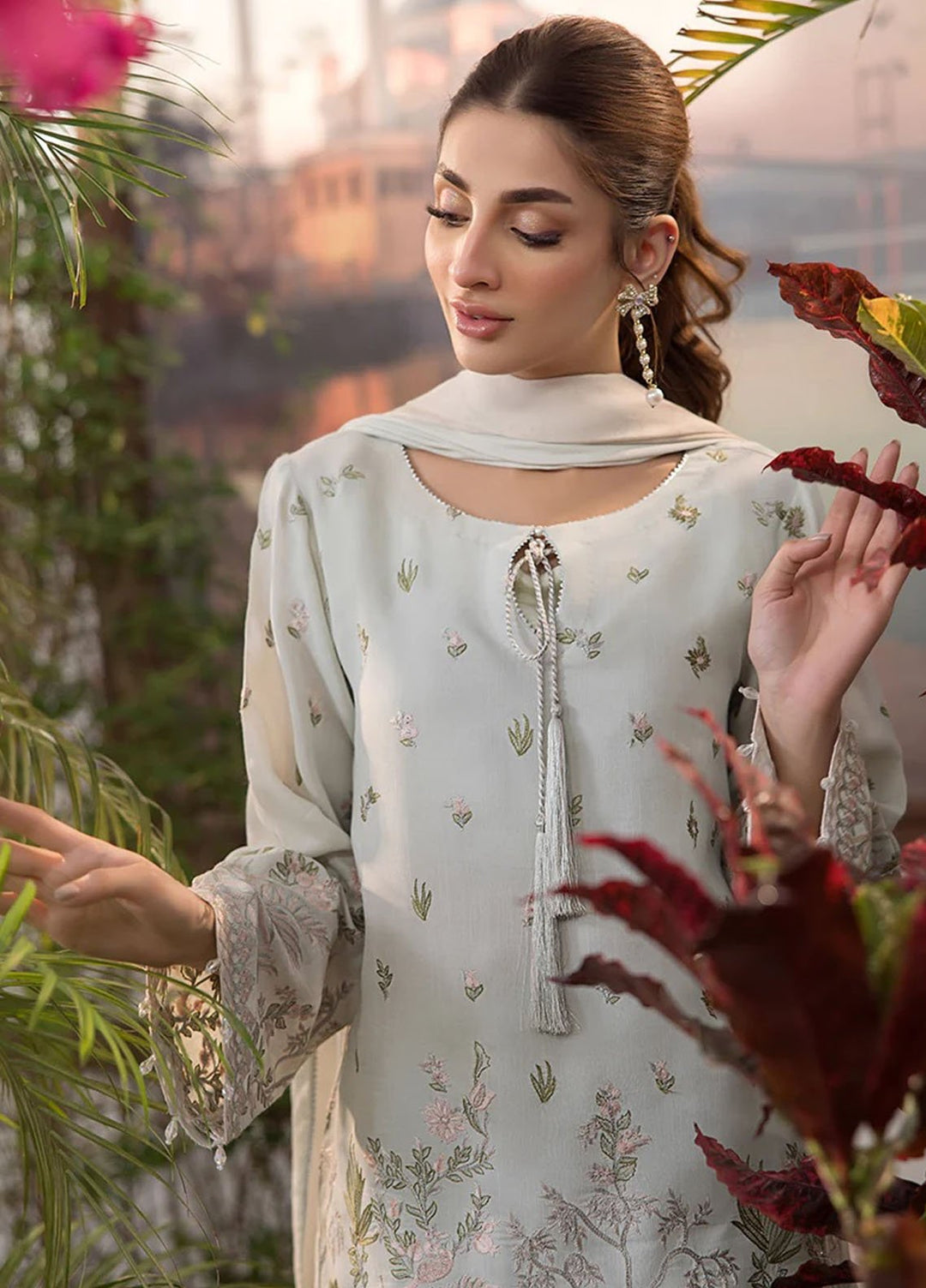 Threads & Motifs Pret Printed Viscose 3 Piece Suits 9381
