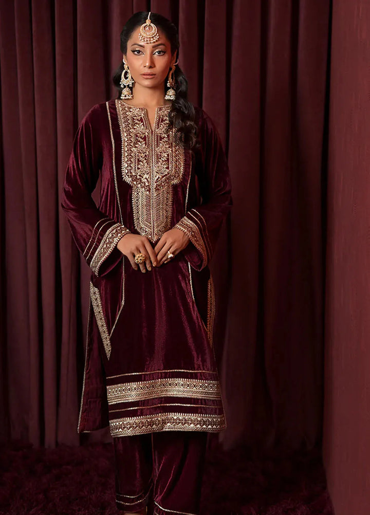 Threads & Motifs Pret Velvet 3 Piece Suit 9119