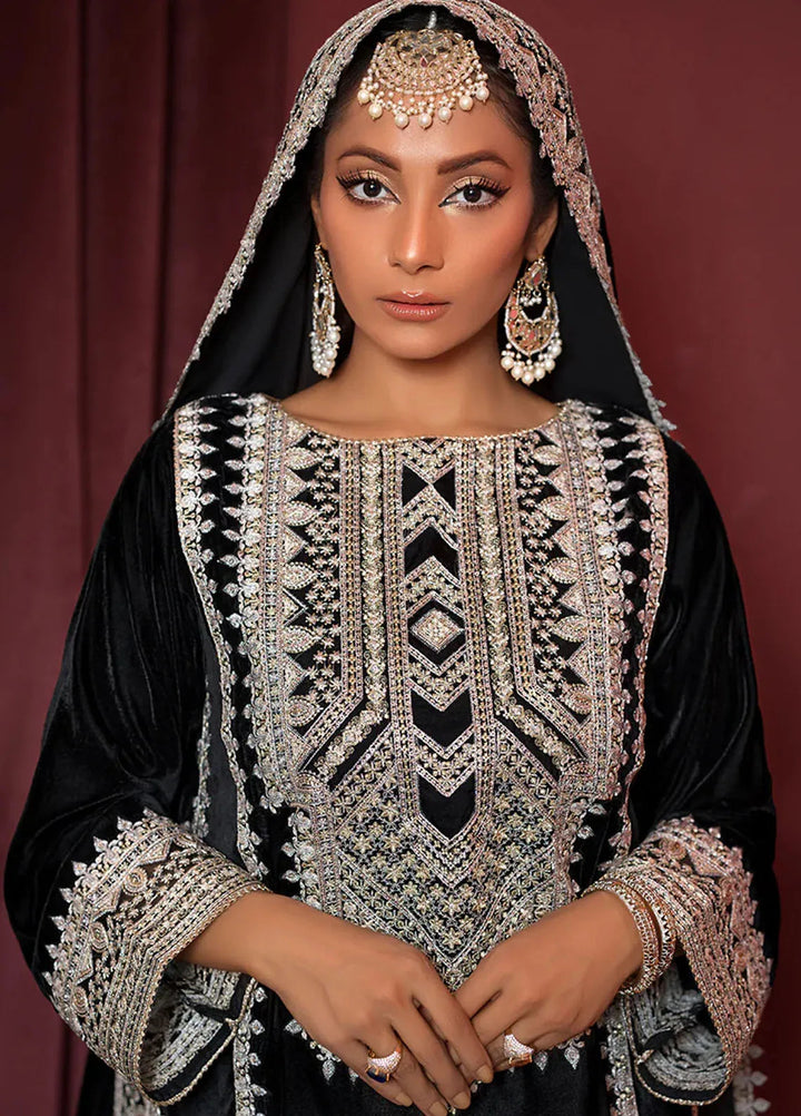 Threads & Motifs Pret Velvet 3 Piece Suit 9292