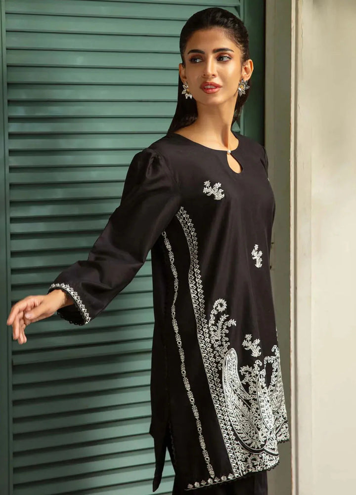 TNG Pret Embroidered Lawn 2 Piece Suit Noir