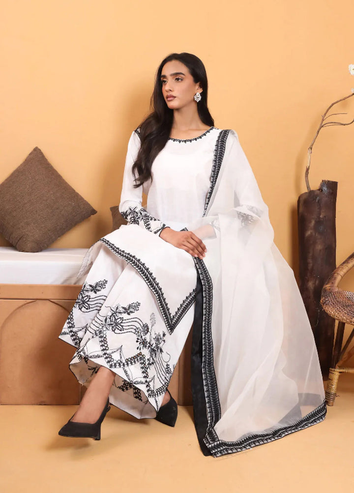 Topnotch Pret Embroidered Raw Silk 3 Piece Suit White Moonstone