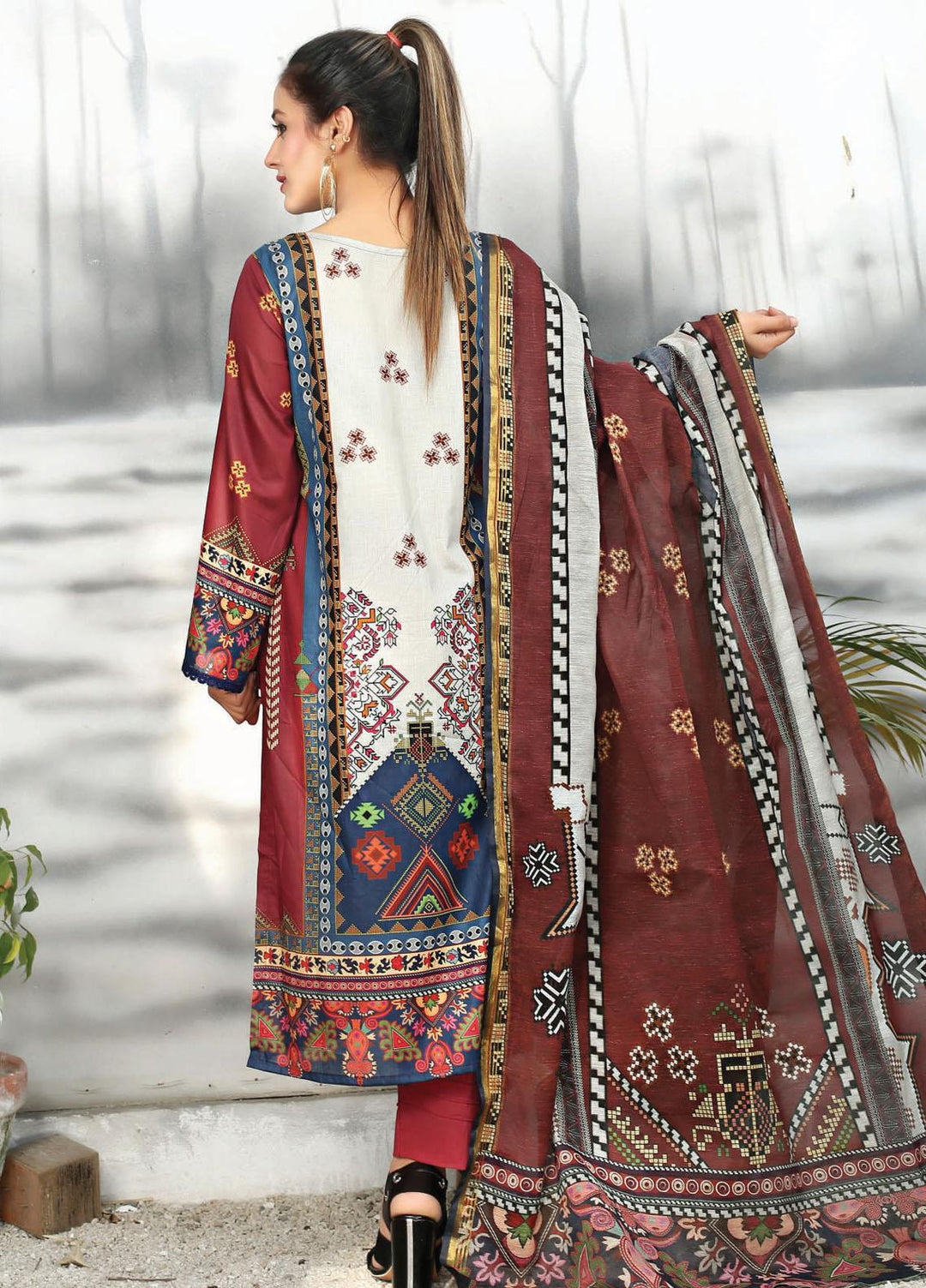 Universal By Sitara Printed Lawn Suits Unstitched 3 Piece SIT22-U4 D-75 - Summer Collection