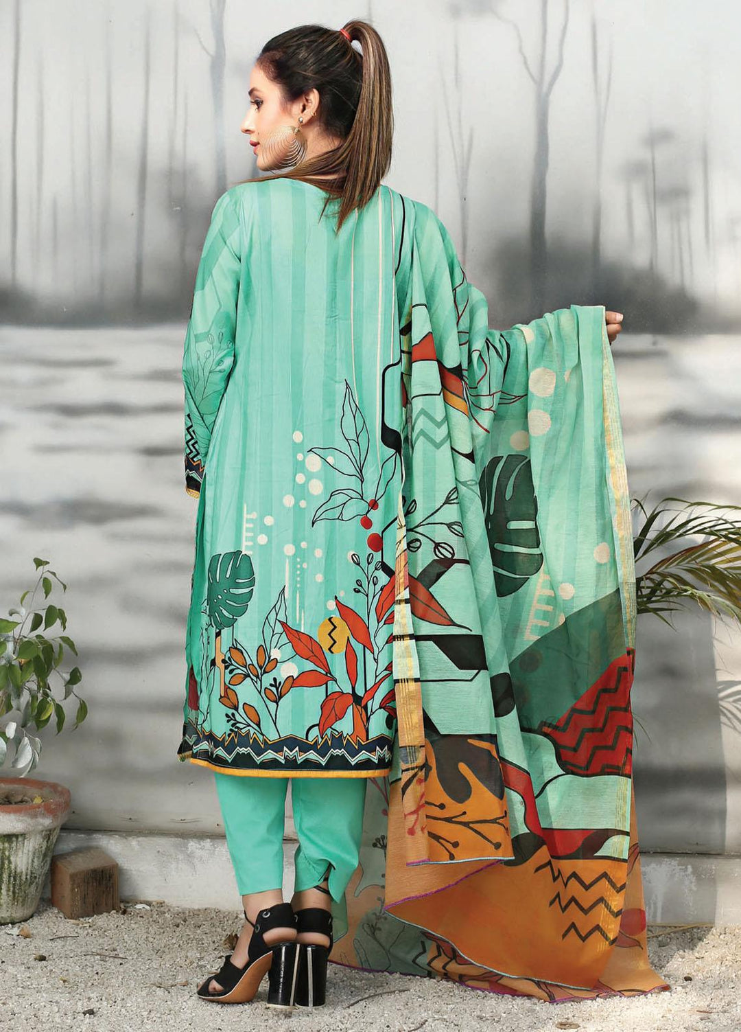 Universal By Sitara Printed Lawn Suits Unstitched 3 Piece SIT22-U4 D-76 - Summer Collection