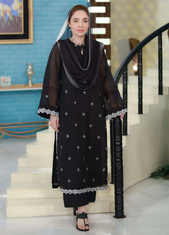 Urban Cut Pret Embroidered Cotton 2 Piece Suit UC2PC0172