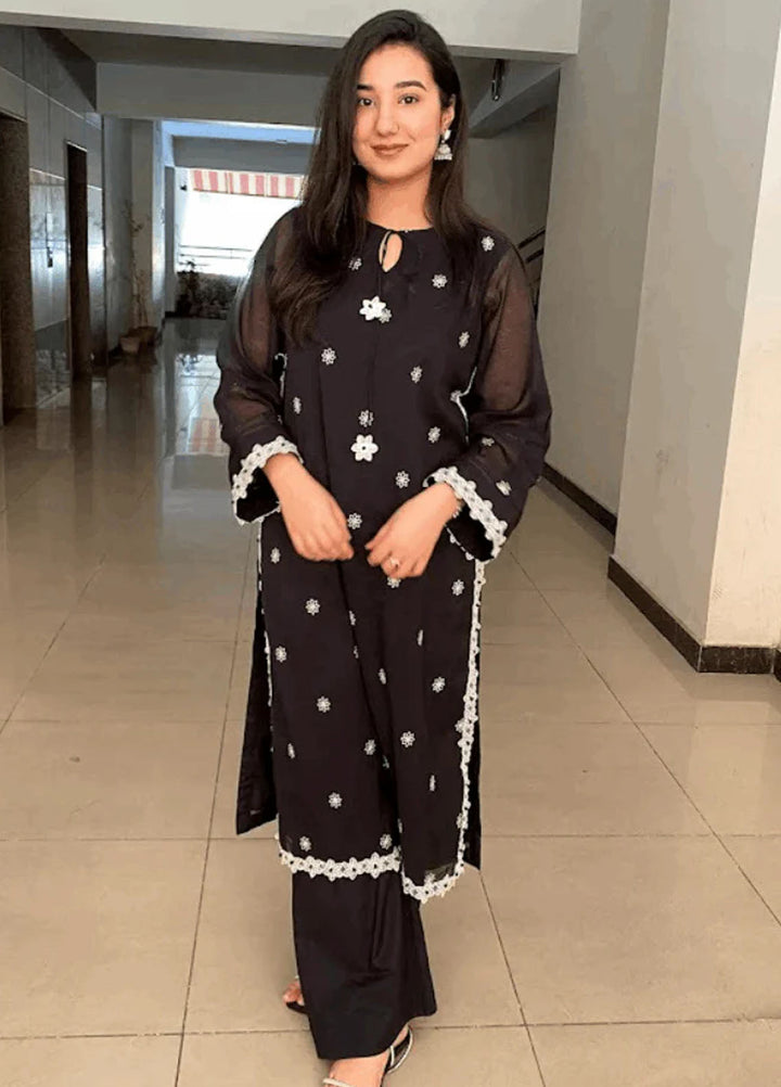 Urban Cut Pret Embroidered Cotton 2 Piece Suit UC2PC0172