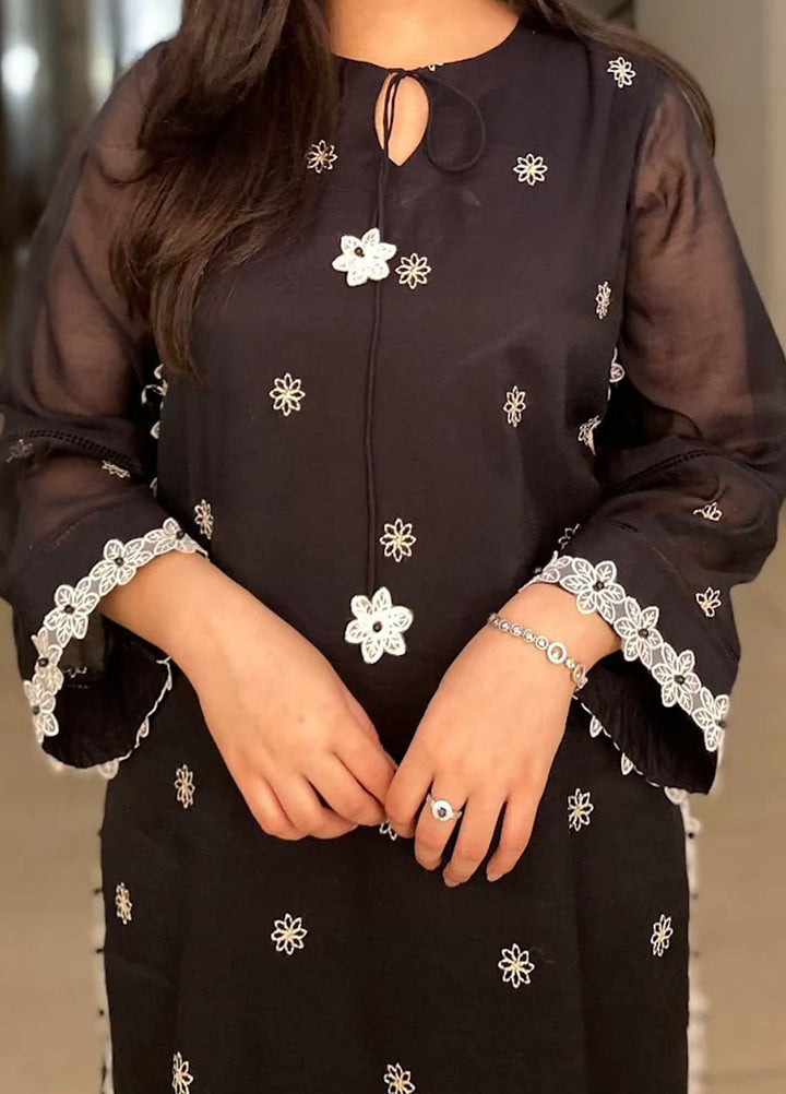 Urban Cut Pret Embroidered Cotton 2 Piece Suit UC2PC0172