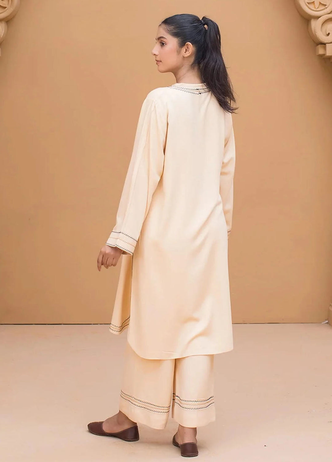 Urban Cut Pret Embroidered Cotton 2 Piece Suit UC2PE0084
