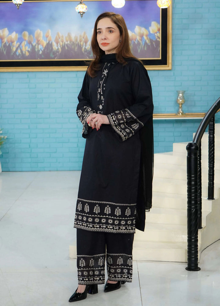 Urban Cut Pret Embroidred Cotton 2 Piece Suit UC2PE0155