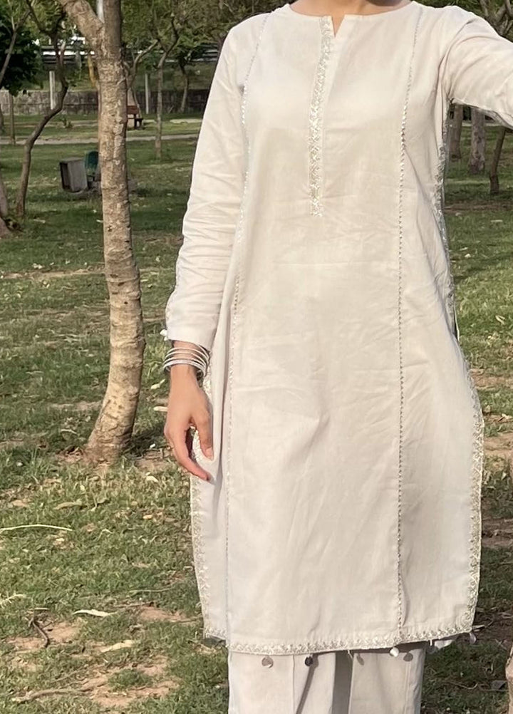 Urban Cut Pret Embroidred Cotton 2 Piece Suit UC2PE0192