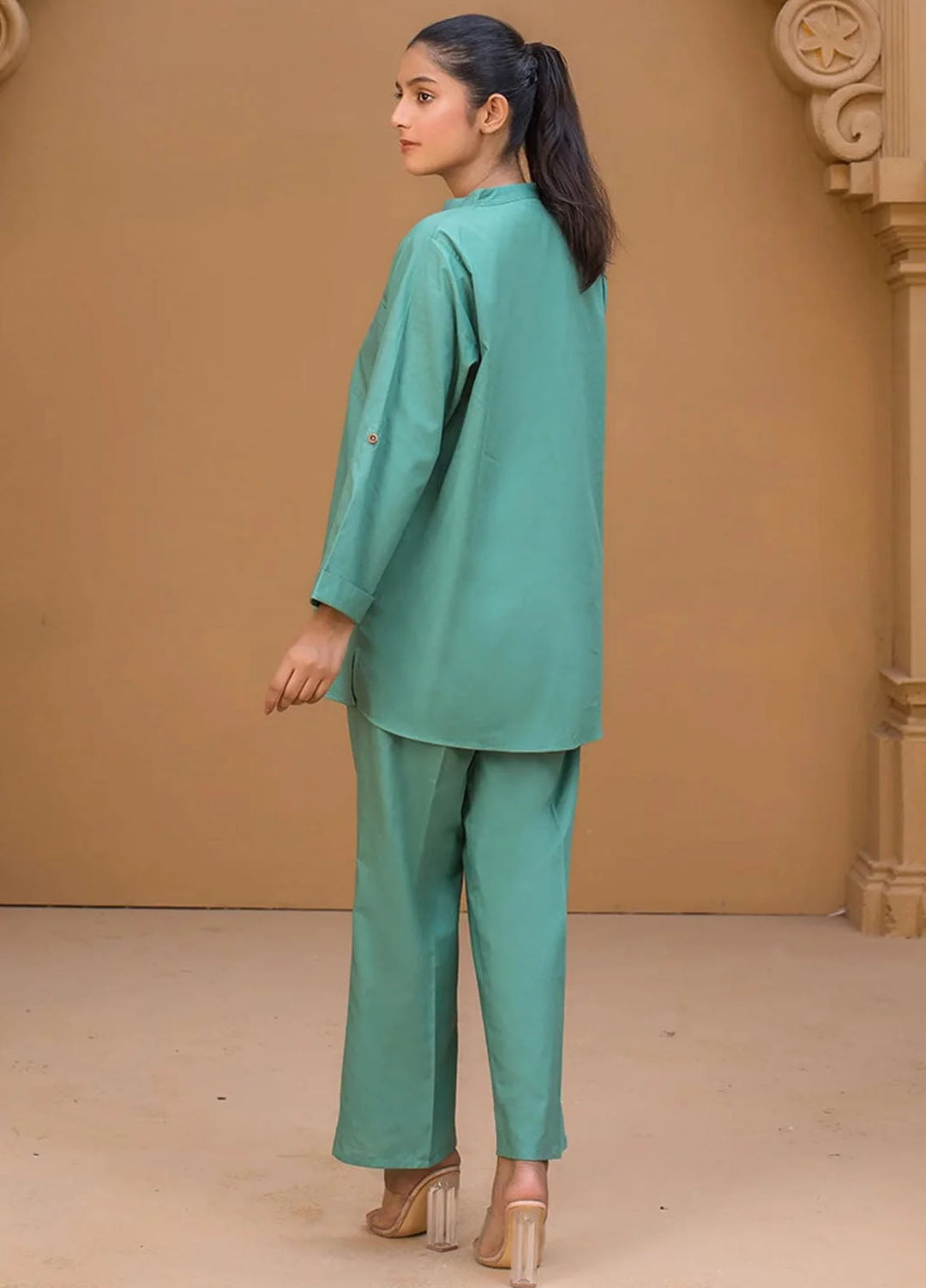Urban Cut Pret Plain Lawn 2 Piece Suit UC2PC0077