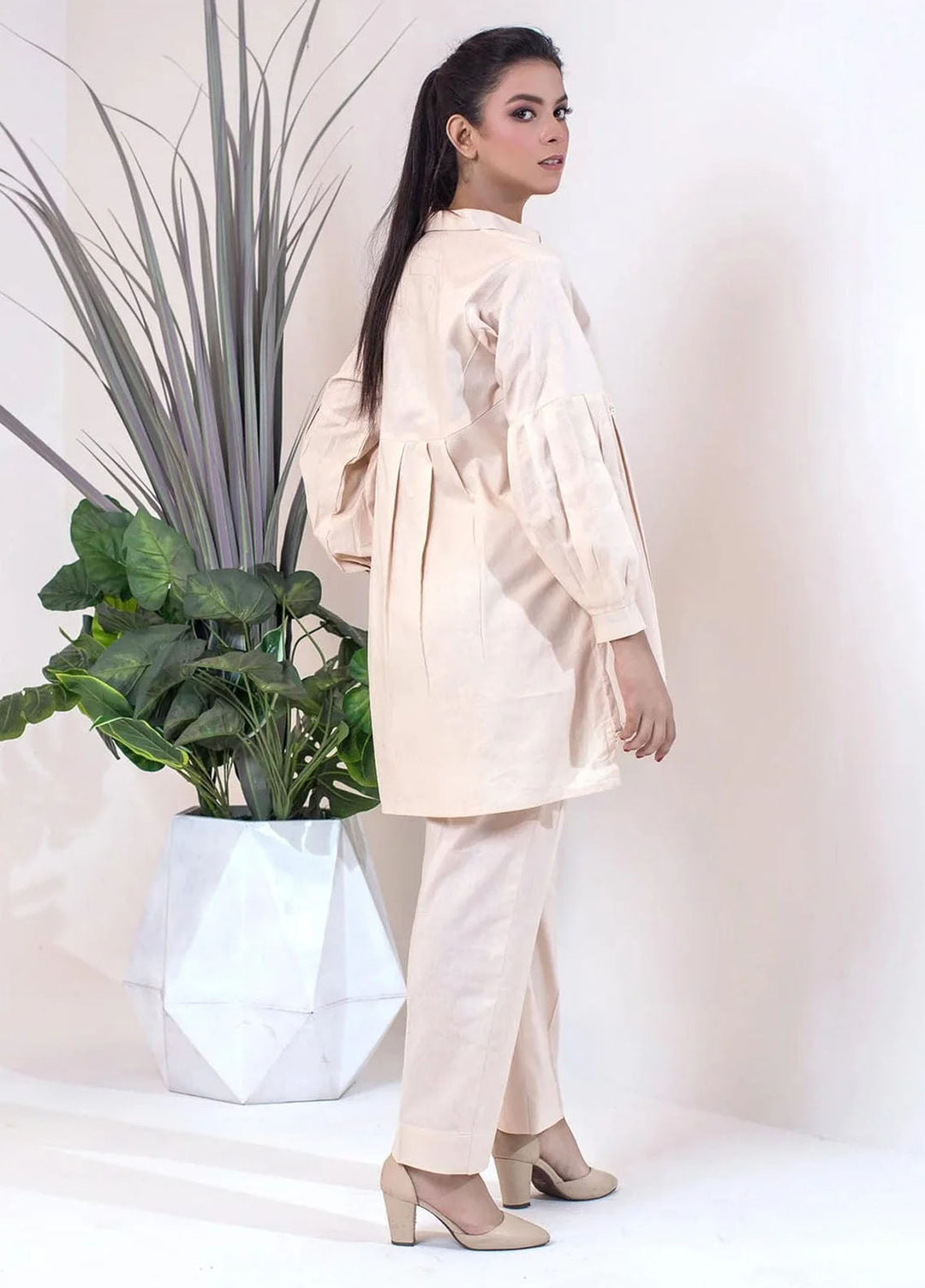 Urban Cut Pret Plain Lawn 2 Piece Suit UC2PC0094