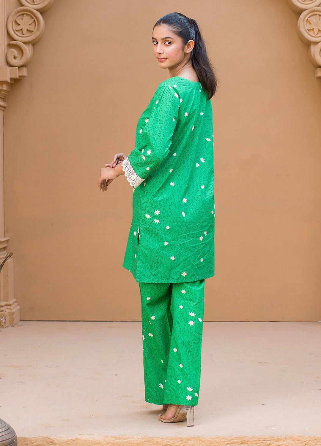 Urban Cut Pret Plain Lawn 2 Piece Suit UC2PC0097