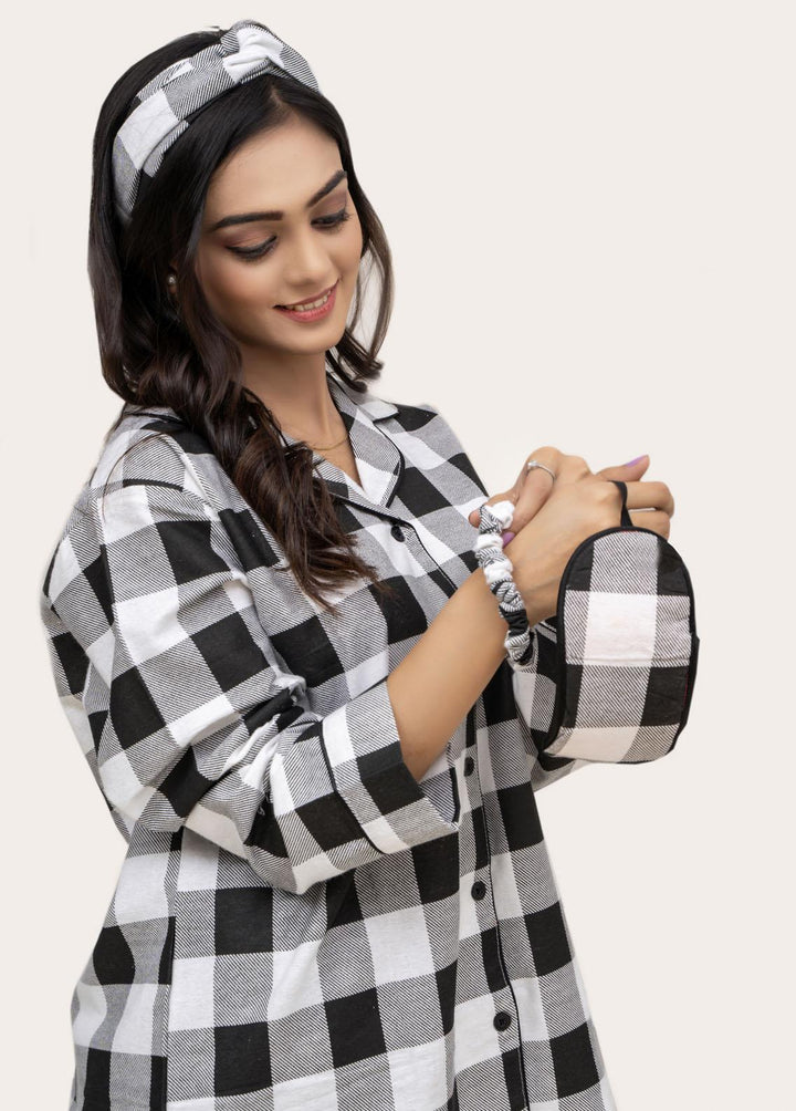 Valerie Pret   2 Piece Suit VL-CTN-FLN-BK