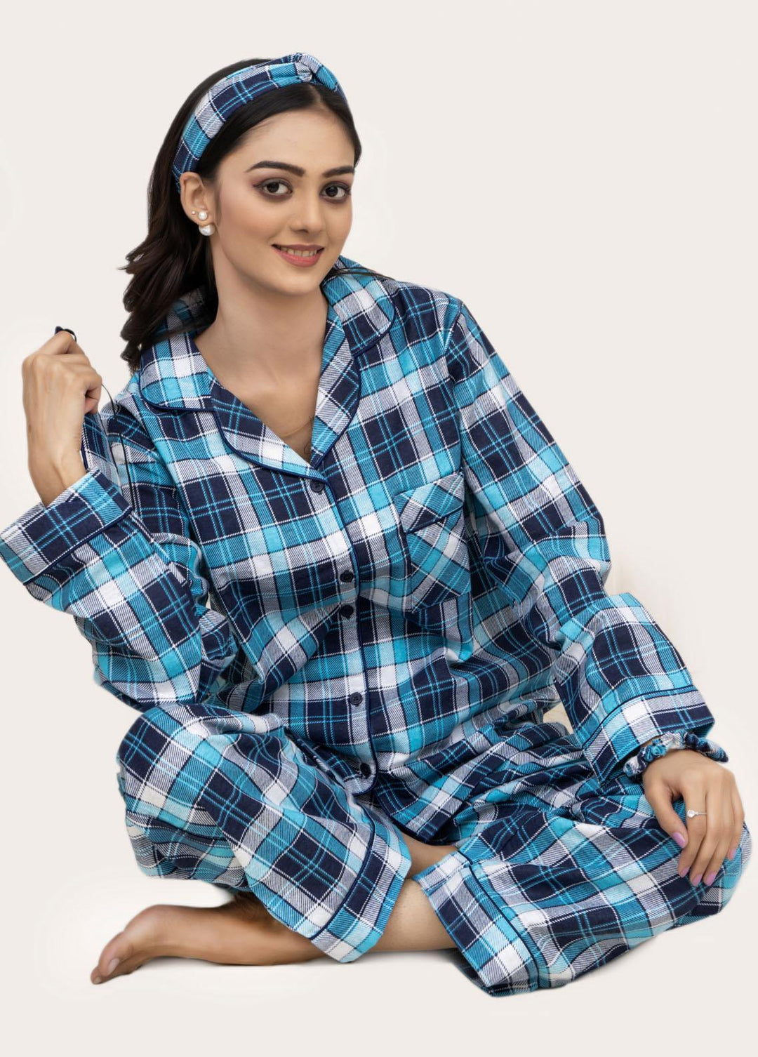 Valerie Pret   2 Piece Suit VL-CTN-FLN-BL