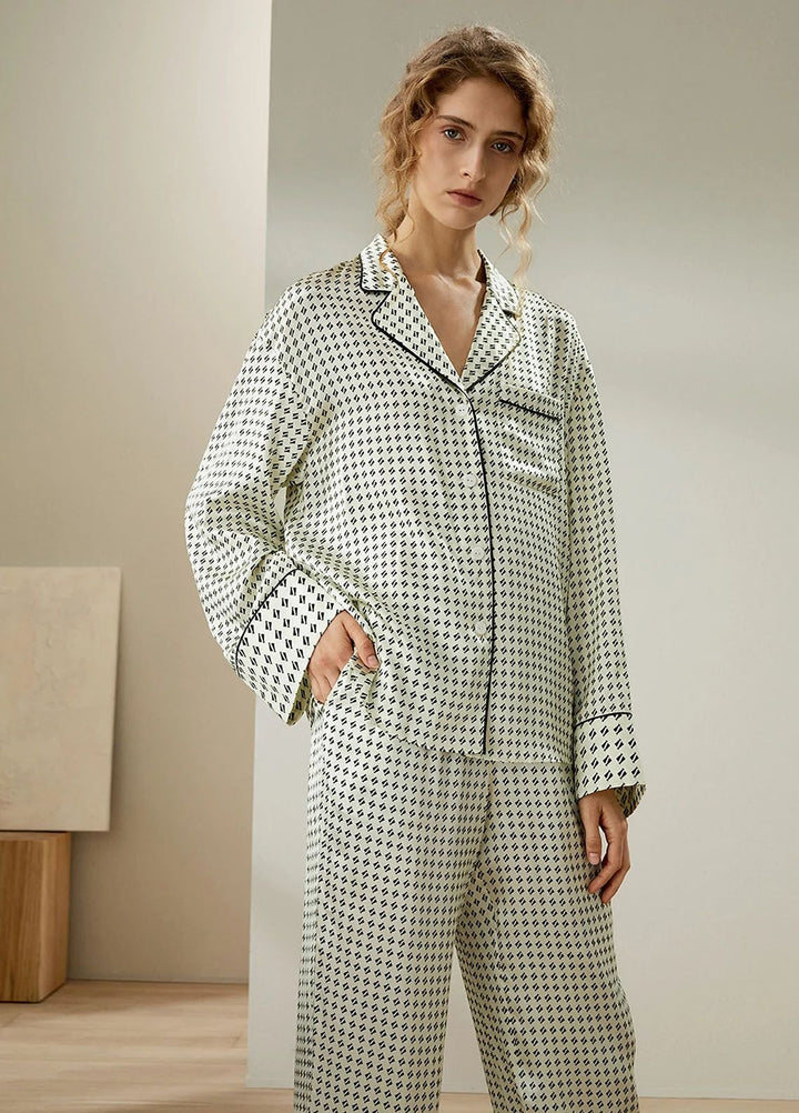 Valerie Pret  Polyester Pajama Set ARJ-PJBX-01