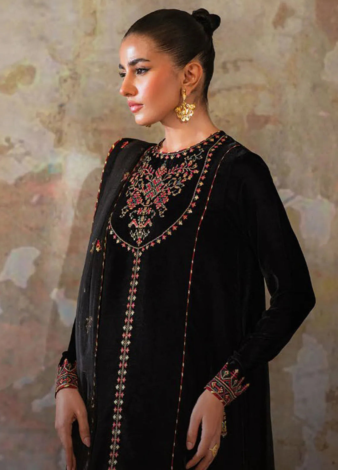 Velmor by Seran Embroidered Velvet Suit Unstitched 3 Piece SRN24VF Perin - Formal Collection