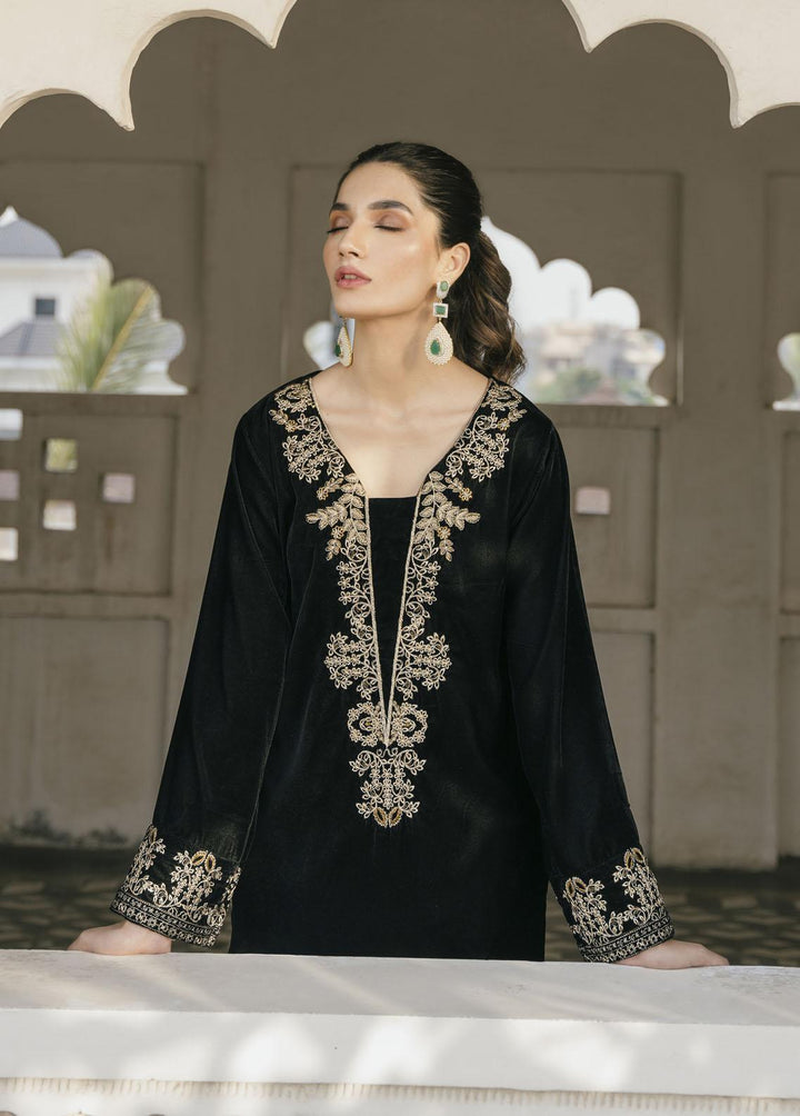 Naayas Pret Embroidered Velvet 2 Piece Suit Anabia