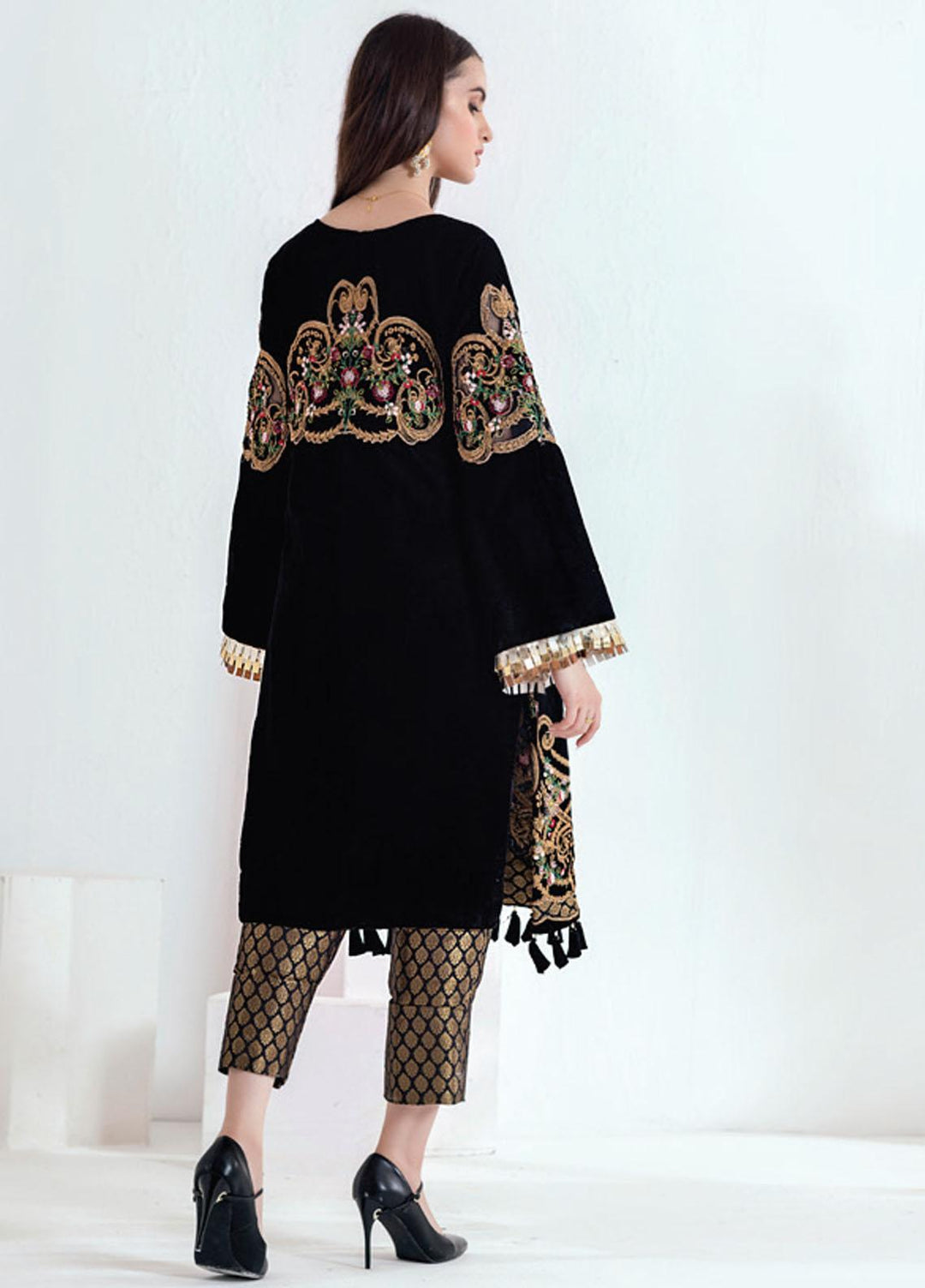 Velveto by Al Zohaib Embroidered Velvet  Unstitched Shirt AZ21V D-01 - Winter Collection