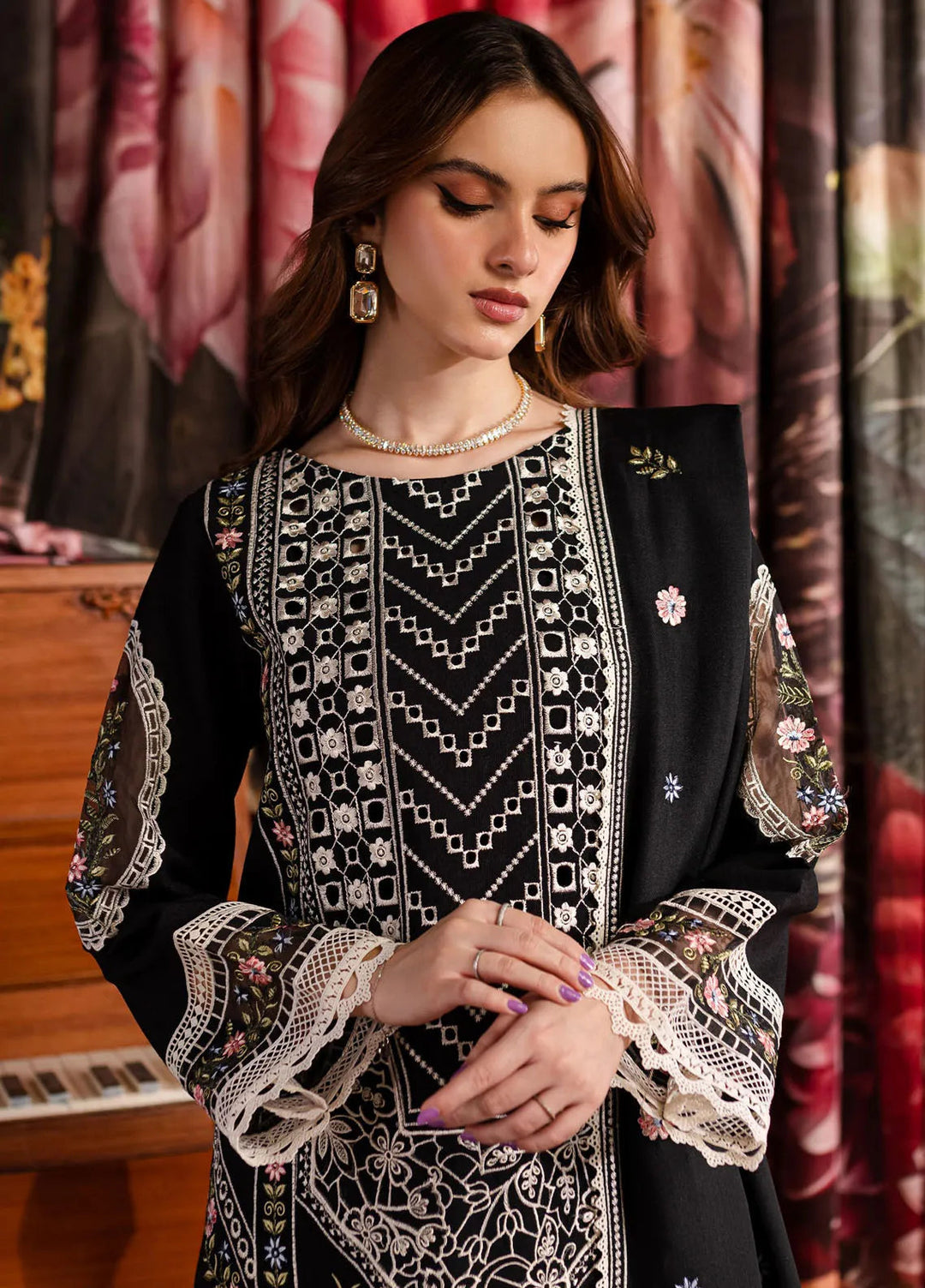 Veronica By Mahnur Embroidered Karandi Suit Unstitched 3 Piece MN24V D-05 A Nora - Winter Collection