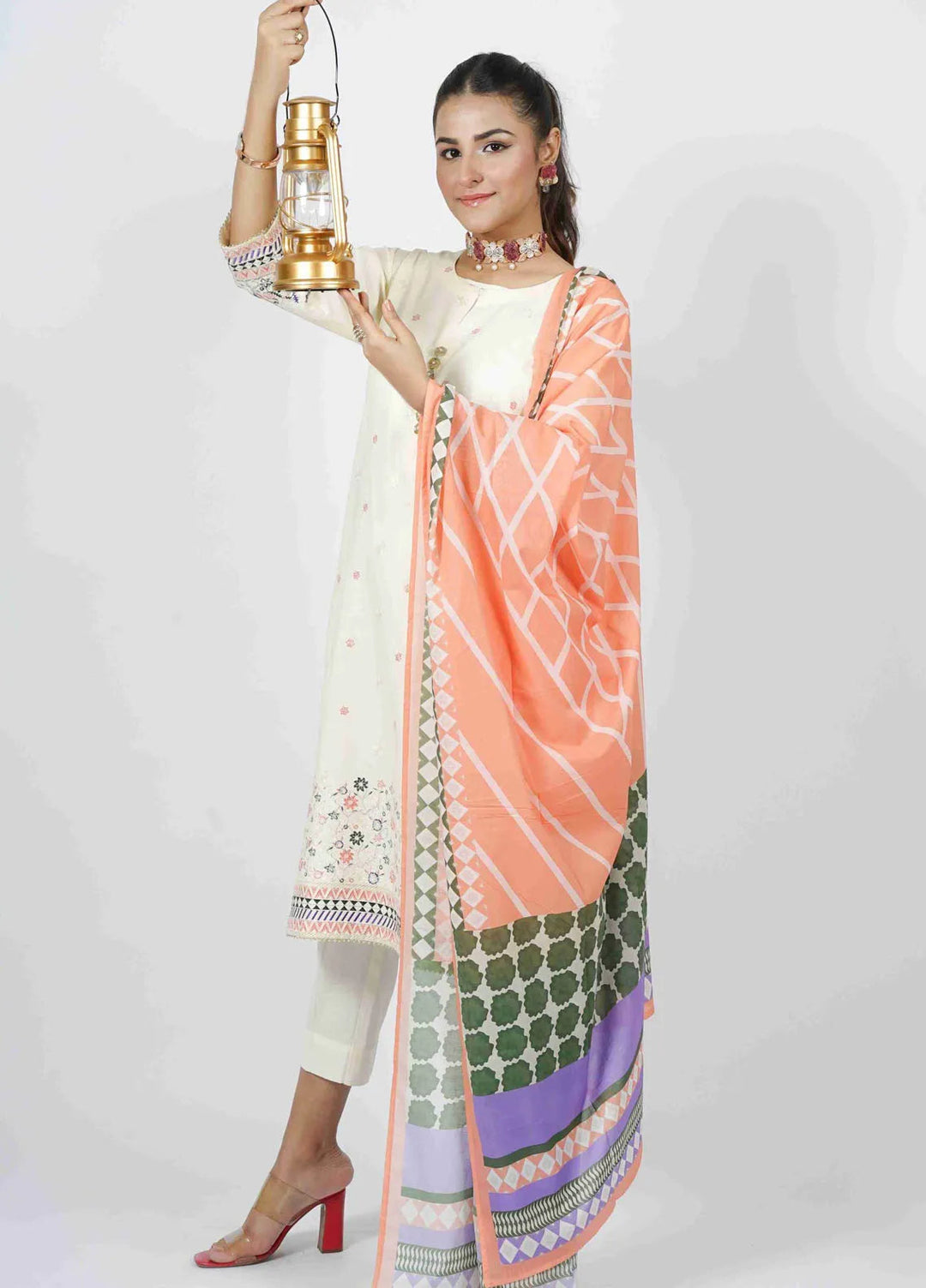 Vibgyor Fashion Pret Embroidered Lawn 3 Piece Suit D4C1-S-V124 SIA CREAM