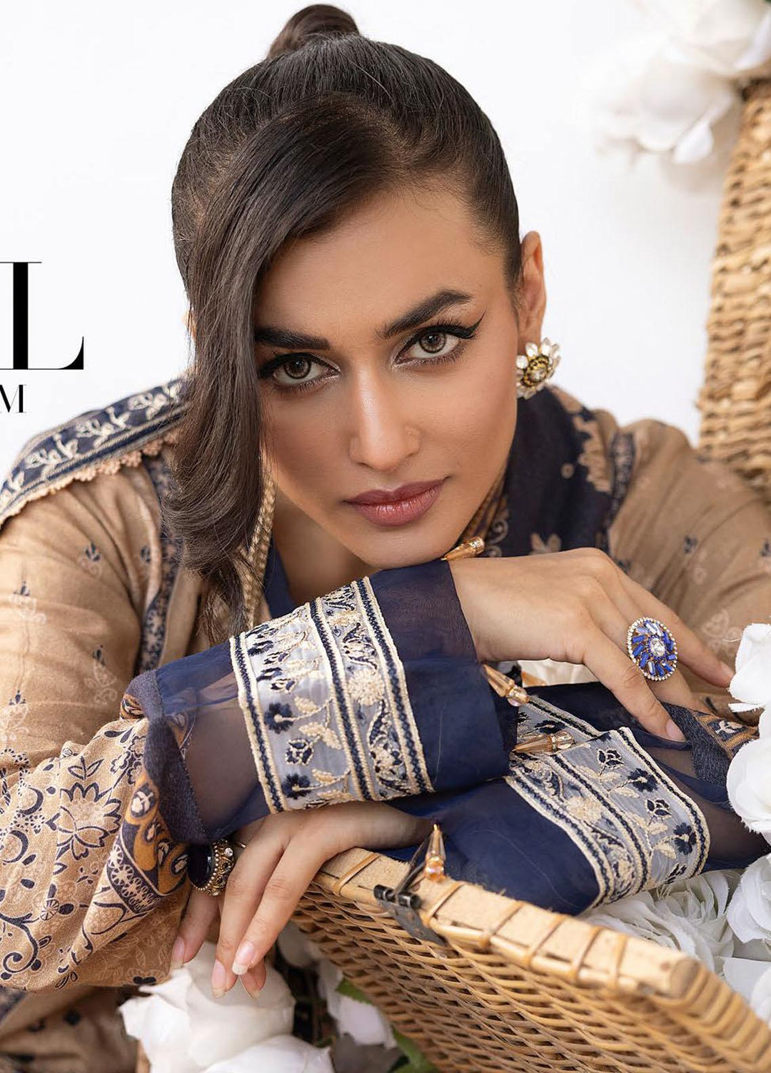 Vintage By Lala Textiles Embroidered Karandi Suits Unstitched 3 Piece LT23V LW-075 Suki - Winter Collection