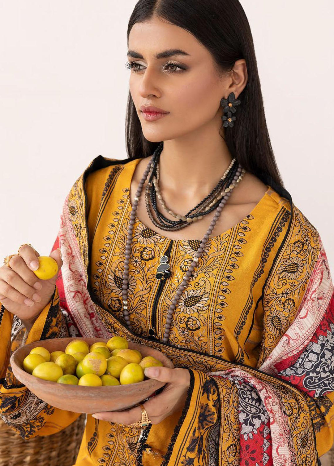 Vintage By Lala Textiles Embroidered Karandi Suits Unstitched 3 Piece LT23V LW-076 Celestia - Winter Collection