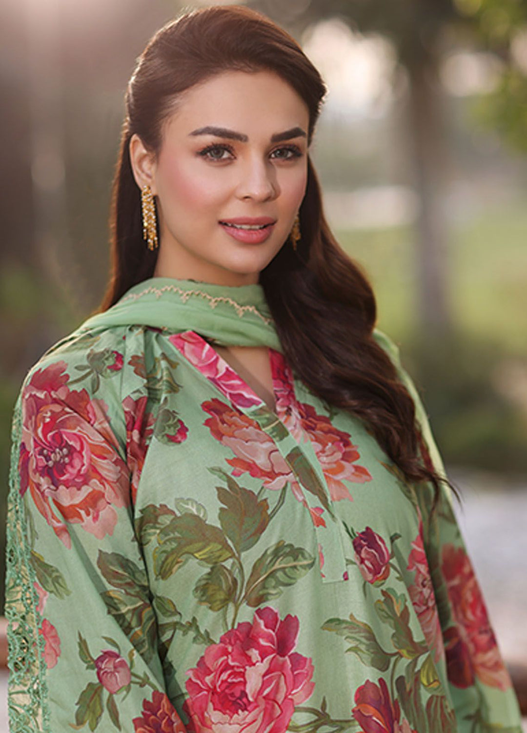 Vintage Flora By Manara Embroidered Lawn Suit Unstitched 3 Piece MNA24V Ohara SS-07 - Summer Collection