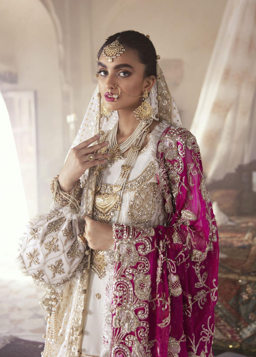 Maria Osama Khan Luxury Pret  Raw Silk 3 Piece MOK22VR Arya 003