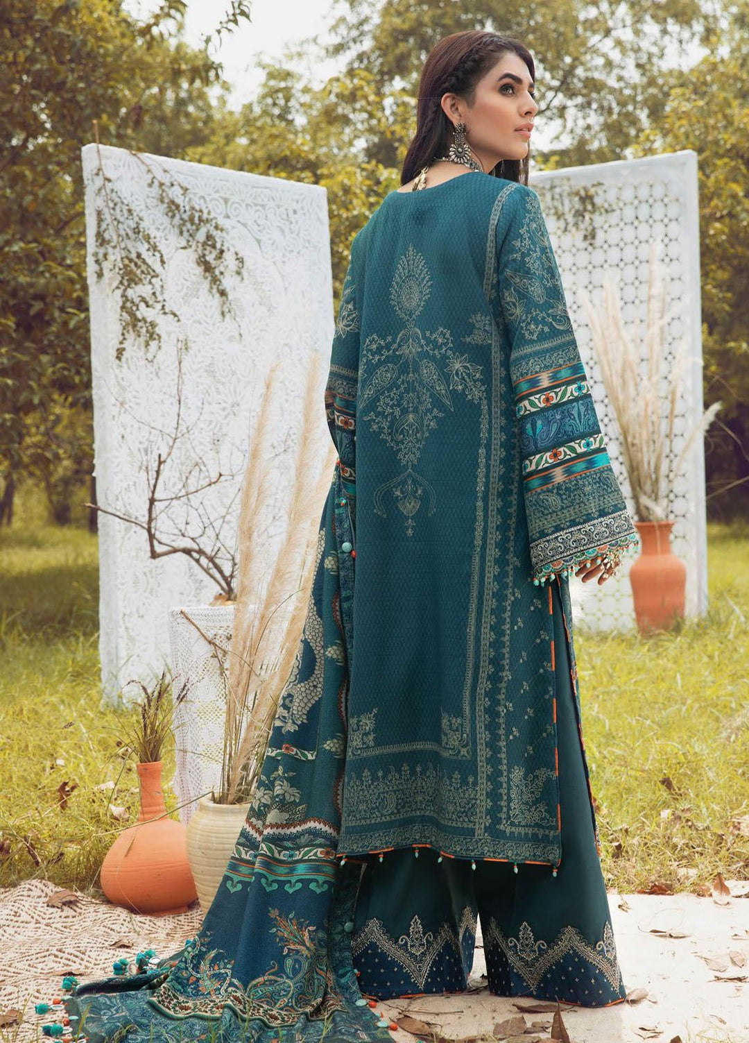 Anaya By Kiran Chaudhry Embroidered Dobby Linen Suits Unstitched 3 Piece AKC21VP VLP21-01 SHAHZEEN - Winter Collection