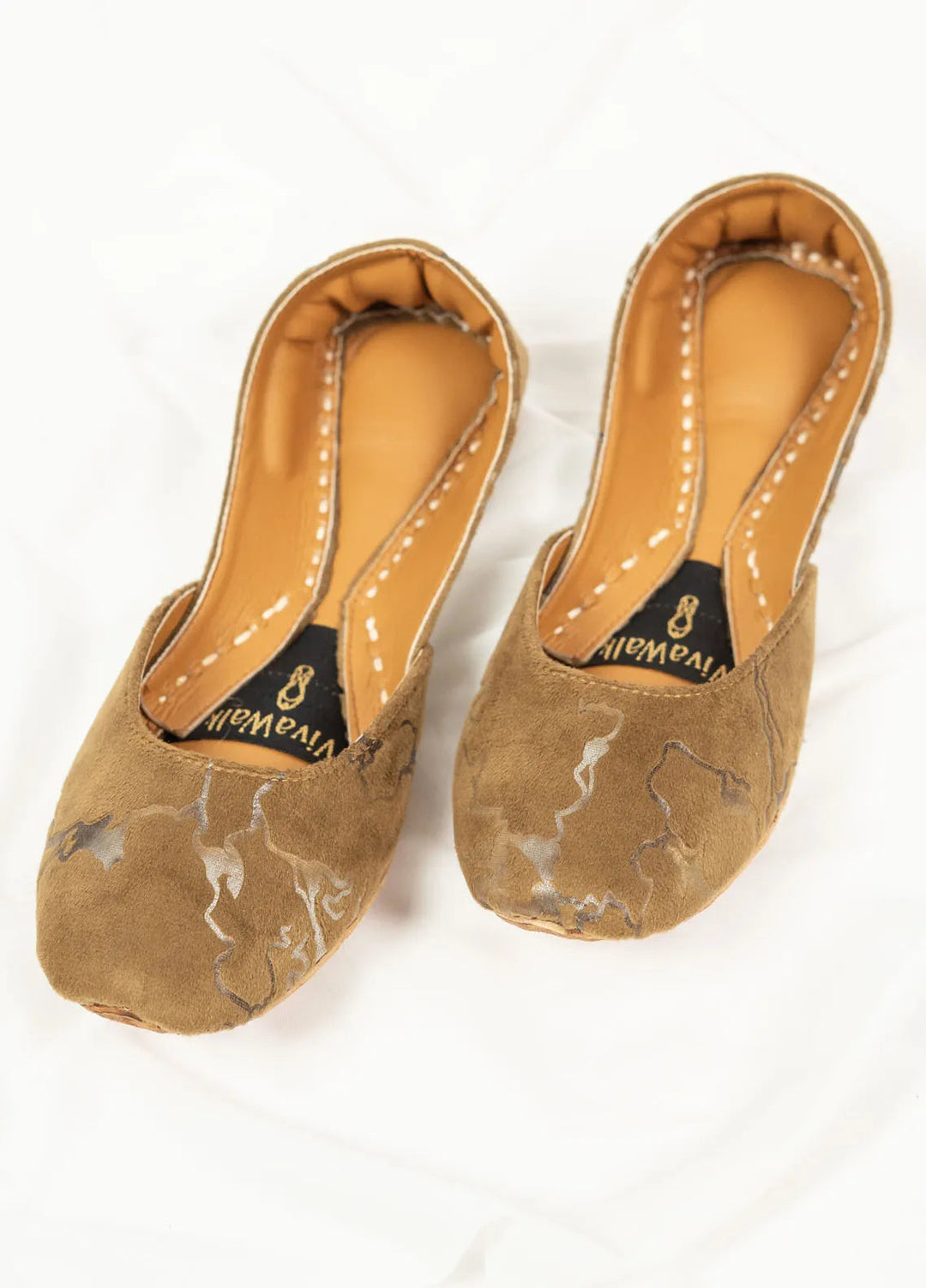 Vivawalk Festive Style Velvet Khussa Velvet Noir