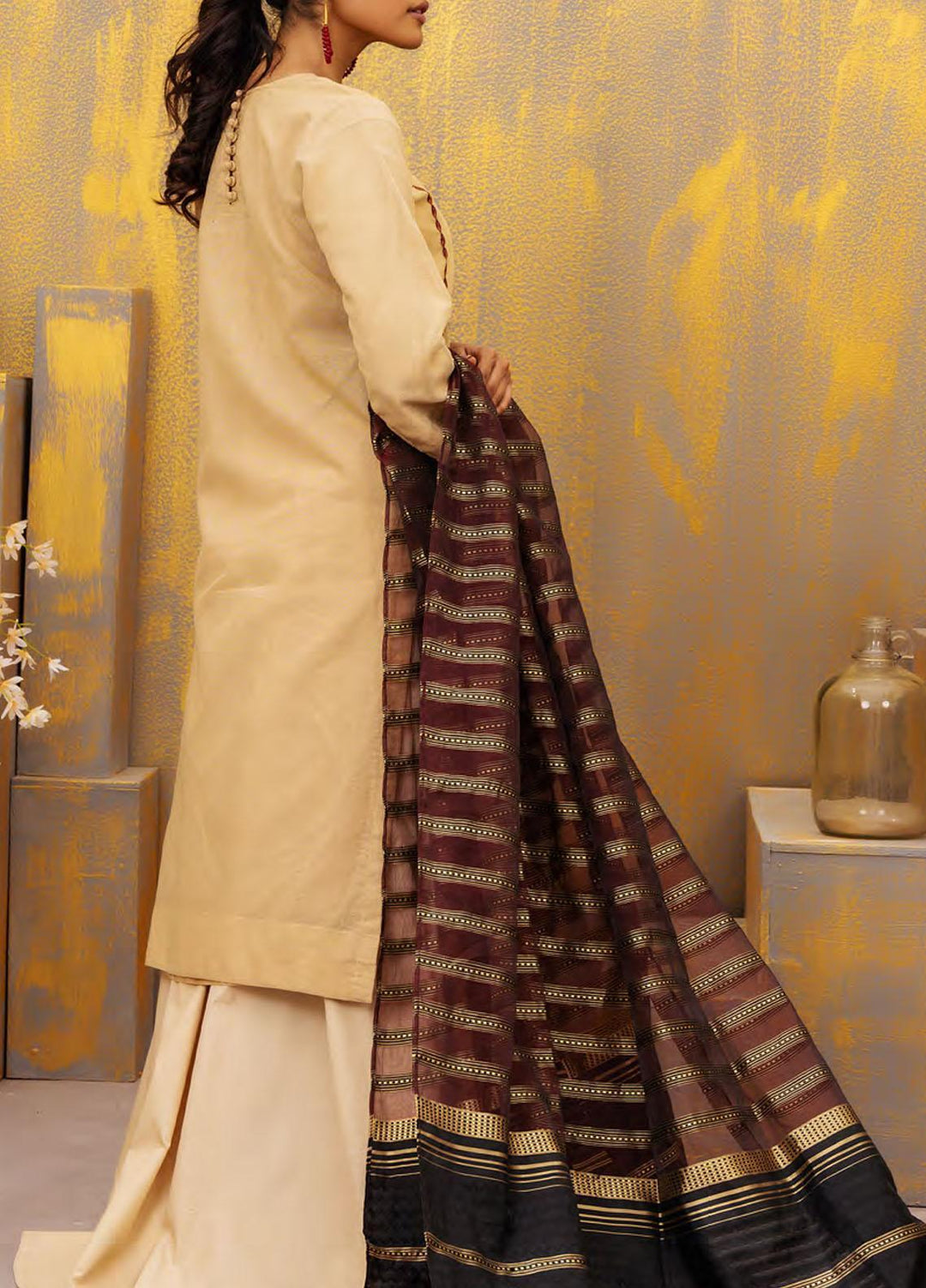 Vogue By Salitex Embroidered Lawn Suits Unstitched 3 Piece ST23V WK-01138UT - Festive Collection