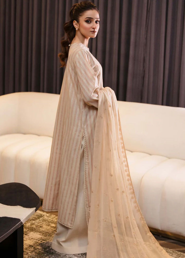 Vouge By Humdum Embroidered Lawn Suit Unstitched 3 Piece HD24V D06 - Summer Collection