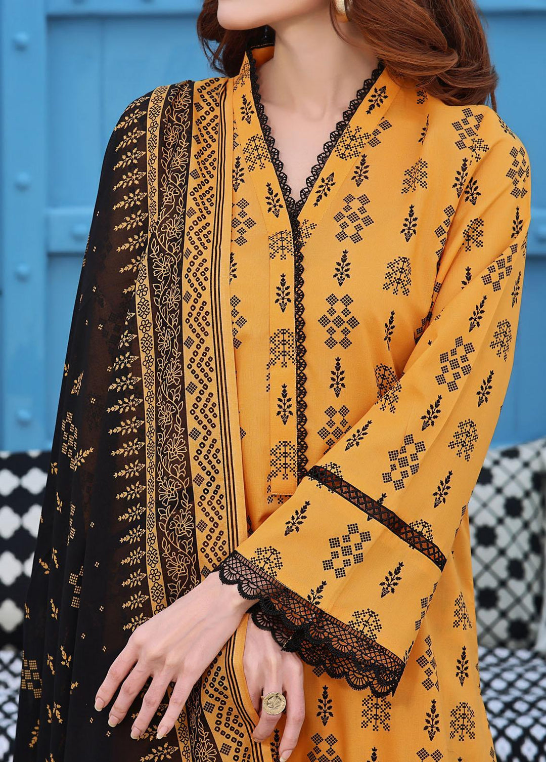 VS Textiles Printed Lawn Suits Unstitched 3 Piece VS24AM D-092 - Summer Collection