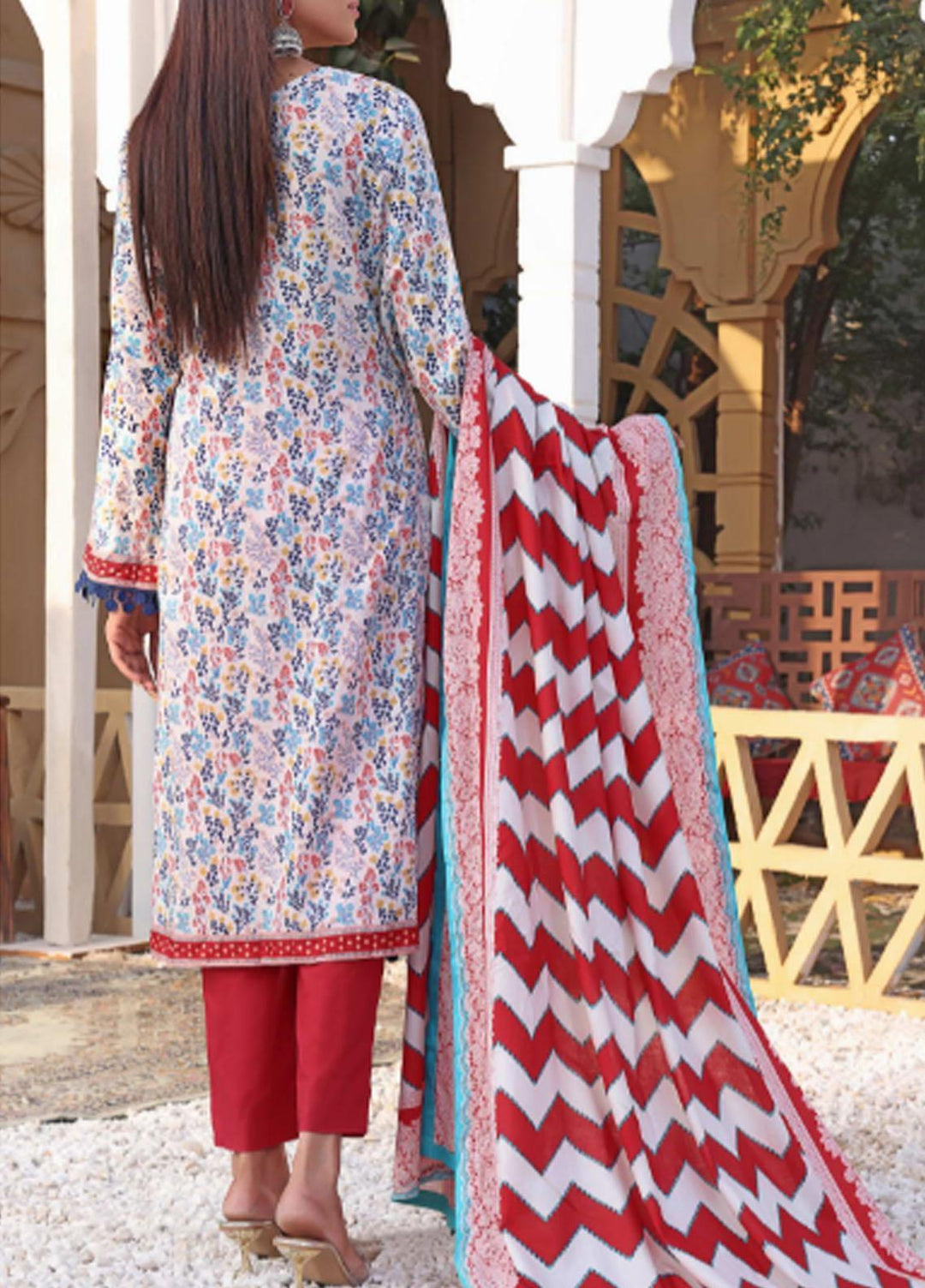 VS Textiles Printed Lawn Suits Unstitched 3 Piece VS23SL D-901 B - Summer Collection