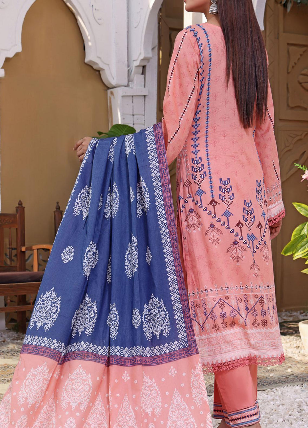 VS Textiles Printed Lawn Suits Unstitched 3 Piece VS23SL D-906 B - Summer Collection