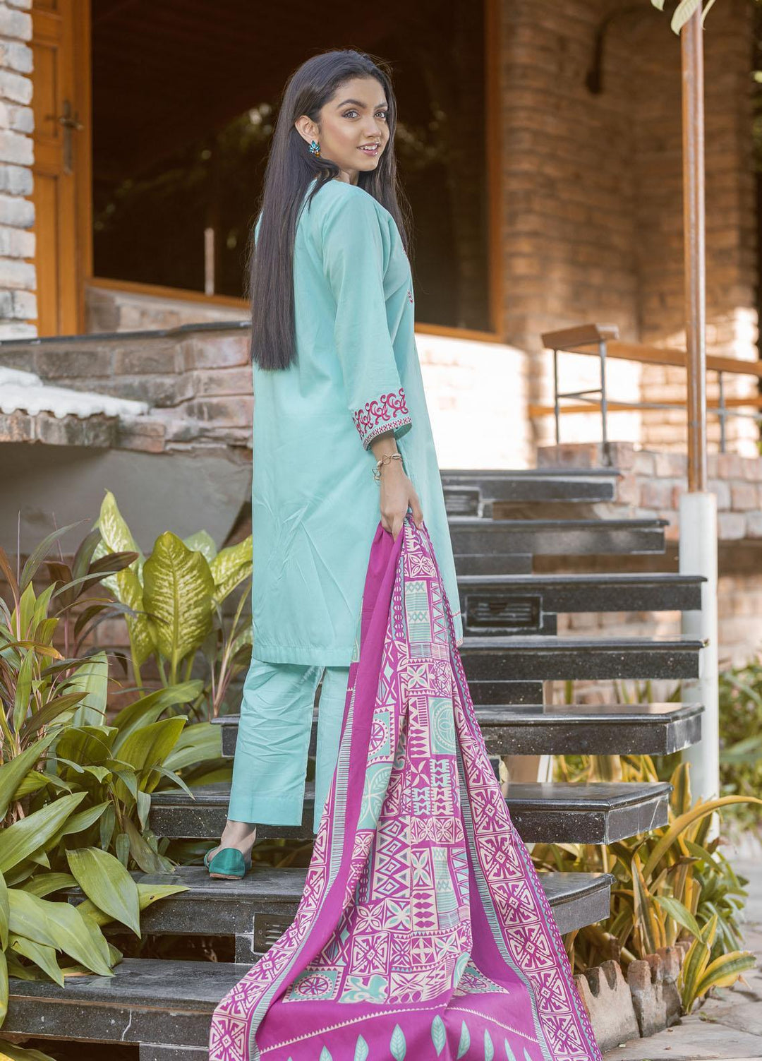 Waniya Cambric Ready to Wear 3 Piece Suit for Girls -  TURQOISE GALORE ZEB-004