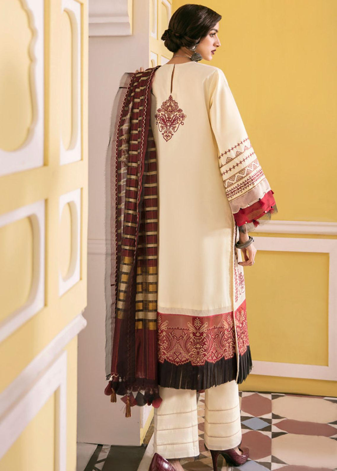 Wasl By Seran Embroidered Lawn Suits Unstitched 3 Piece SRN22W 07 Azal - Summer Collection