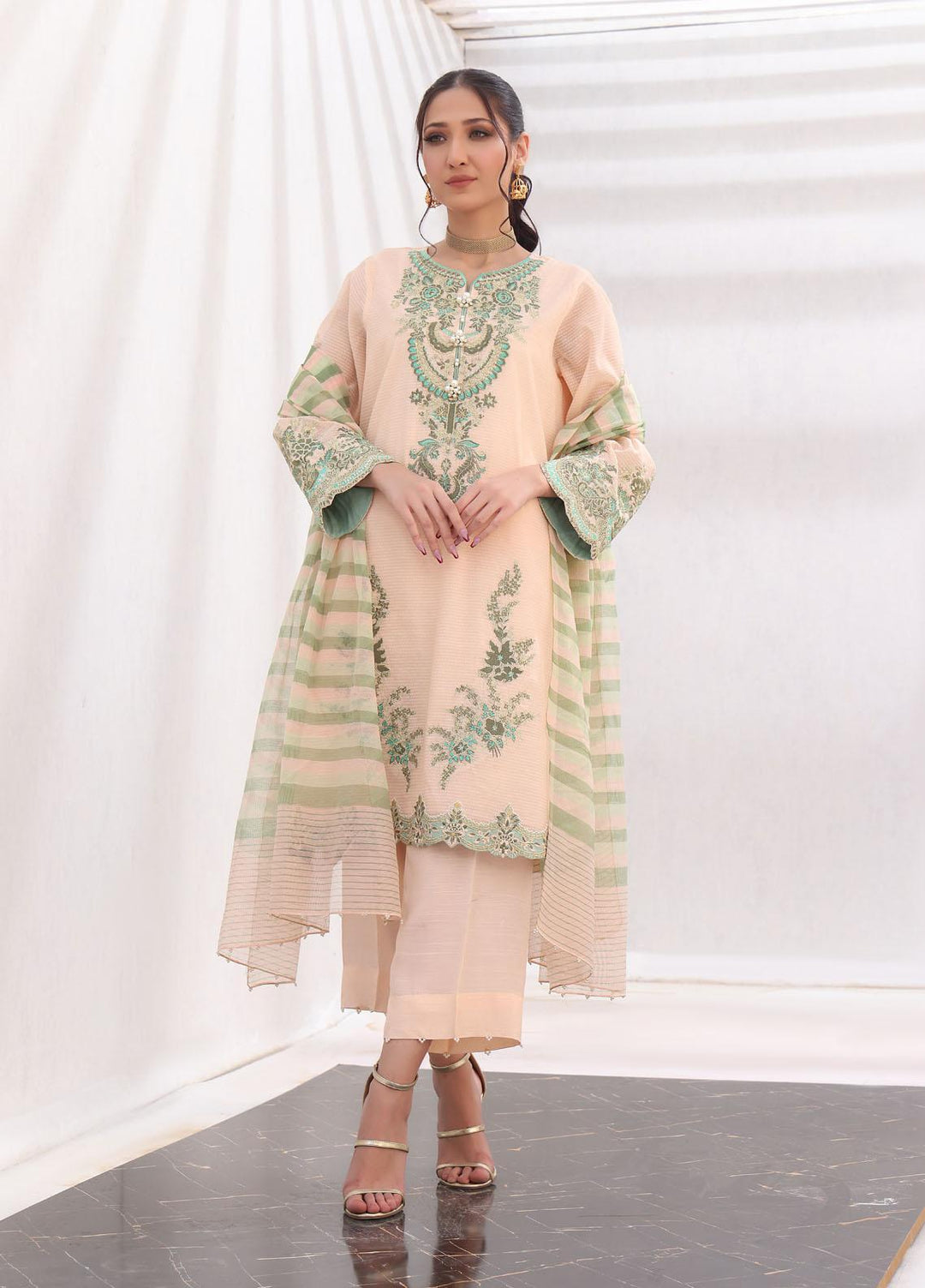 Weaves Pret  Karandi 3 Piece Suit WV22AD W-002 HAINAT