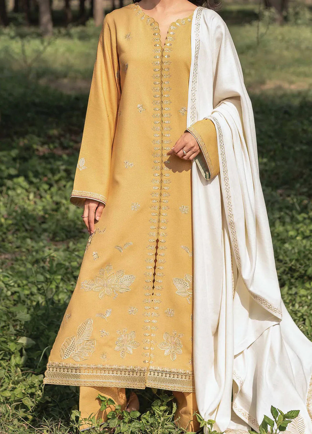 Whisper Garden by Seran Embroidered Karandi Suit Unstitched 3 Piece SRN24WG D-09 Leya - Winter Collection