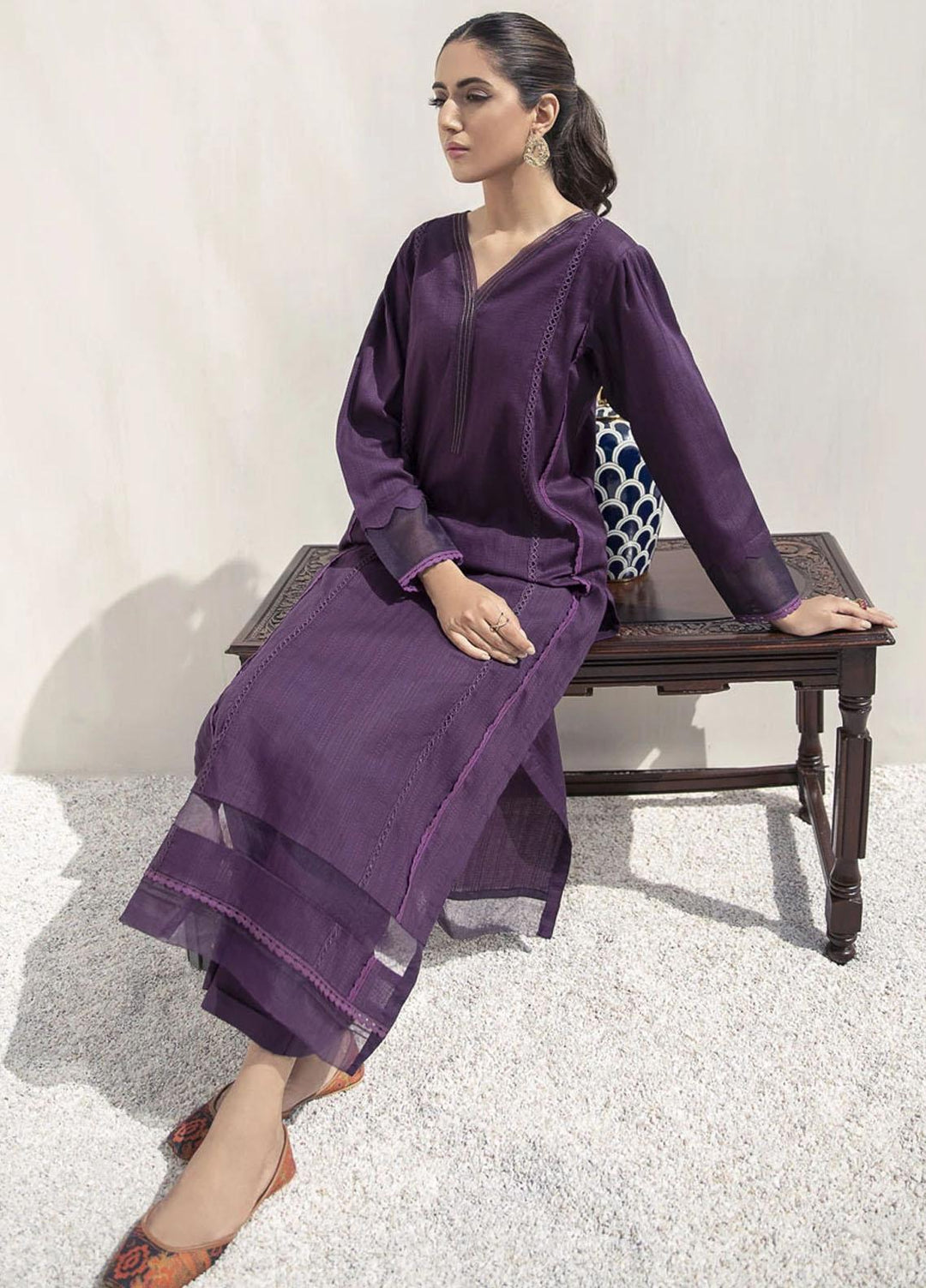Xenia Formals Luxury Pret Embroidered Lawn 2 Piece Suit FARRAGO XFR-21-224