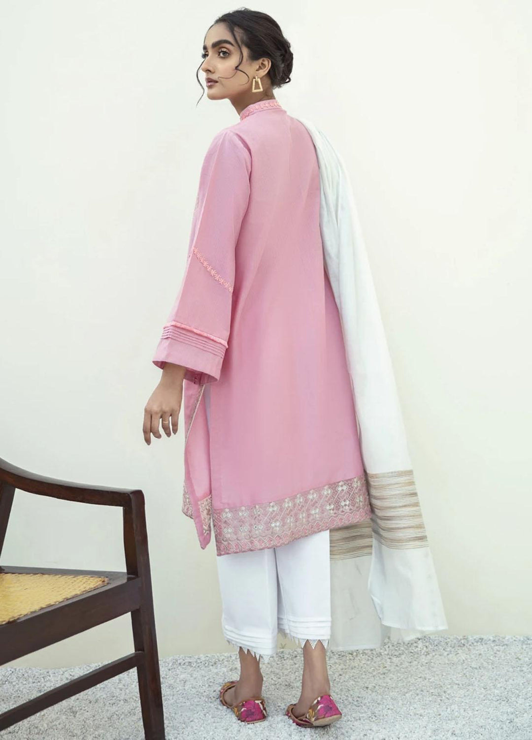 Xenia Formals Luxury Pret Embroidered Lawn 3 Piece Suit GULABI XFR-21-22