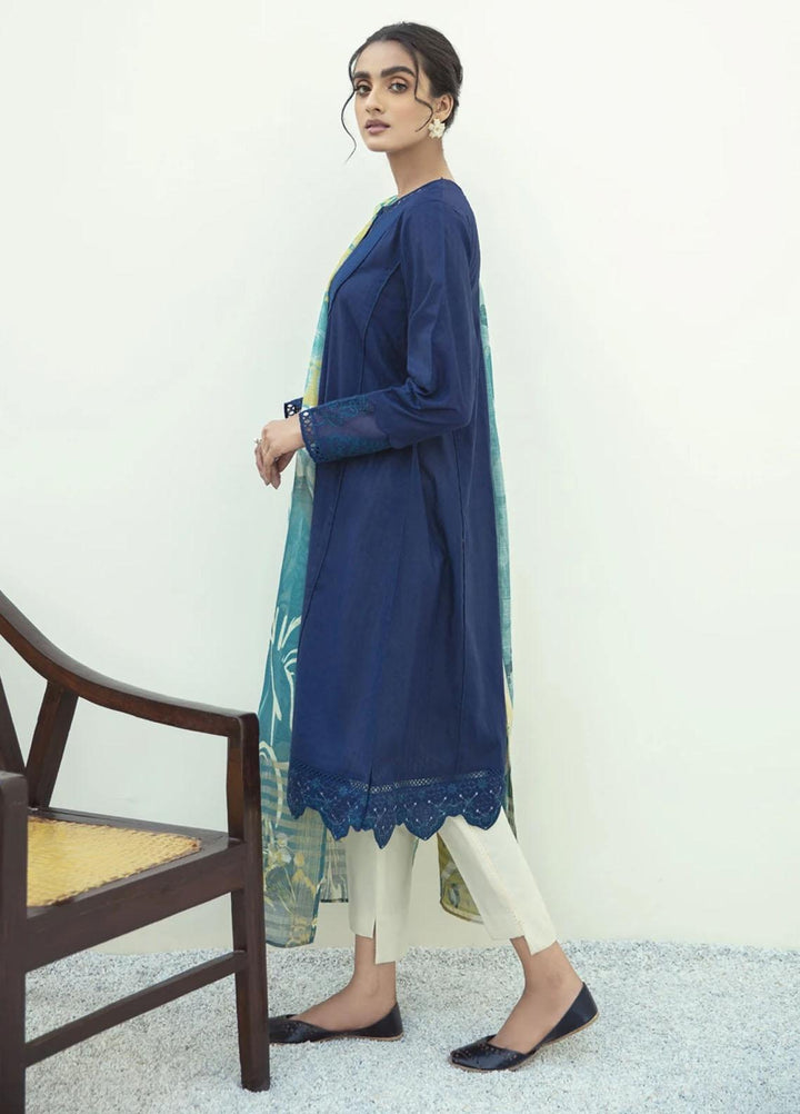 Xenia Formals Luxury Pret Embroidered Lawn 3 Piece Suit MAHRU XFR-21-226