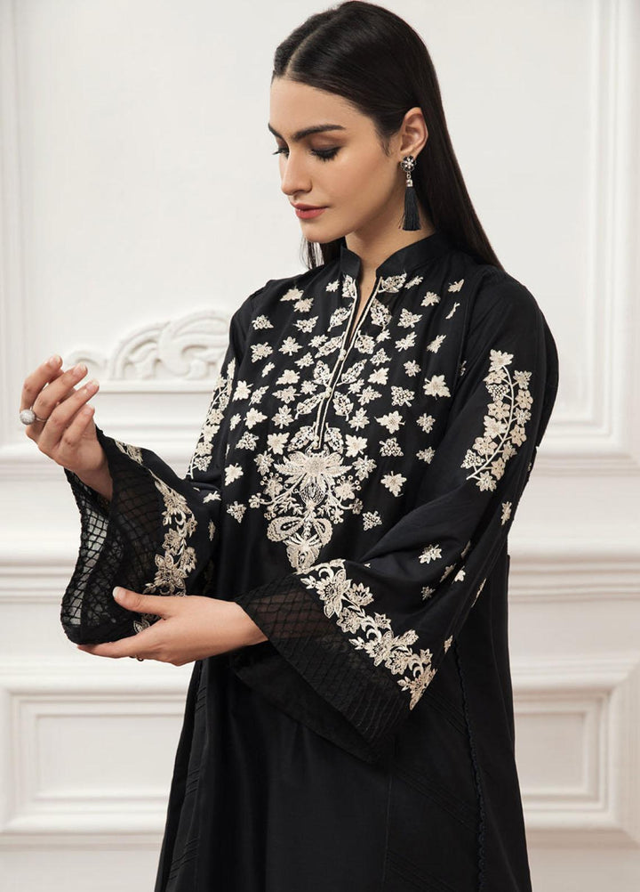 Xenia Formals Pret  Lawn 2 Piece Suit DAMMA XFR-21-254