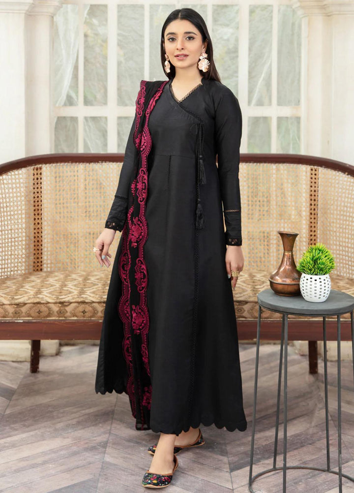 Xenia Formals Ready to Wear Embroidered Lawn 3 Piece Suit SHULA XFR-22-351